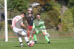 Kreisklasse - Saison 2024/25- TSV Gaimersheim II - SV Buxheim-  - Nico Duschel weiss Buxheim allein vorm Torwart Sebastian Hirschbeck Gaimersheim und trifft das Tor nicht - XXXXX - Foto: Meyer Jürgen