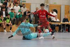 Lotto Bayern Hallencup - Vorrunde - Lindenkreuzhalle Saison 2024/25 - Türk SV Ingolstadt - FC Türk Sport Garching - Martin Maier TW Türk Sport Garching - Ahmet Altay rot Türk Ing - Foto: Meyer Jürgen