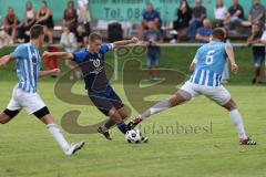 Kreisliga - Saison 2023/2024 - SV Menning  - FC Sandersdorf - Philip Wolfsfellner blau Menning - Michael Detling weiss Sandersdorf #6 - Foto: Meyer Jürgen