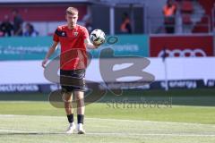 3. Liga; FC Ingolstadt 04 - Rot-Weiss Essen; vor dem Spiel Benjamin Kanuric (8, FCI)