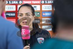 3. Liga; FC Ingolstadt 04 - SV Wehen Wiesbaden; vor dem Spiel Cheftrainerin Sabrina Wittmann (FCI) Interview