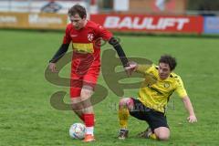 Kreisliga - Saison 2024/25- TSV Kösching - FC Hitzhofen/Oberzell - Benedikt Schneeberger rot Kösching - Silas Furino gelb Hitzhofen - Foto: Meyer Jürgen