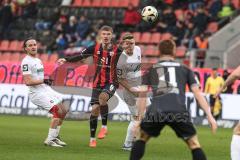 3. Liga; FC Ingolstadt 04 - Erzgebirge Aue; Pepic Mirnes (10 Aue) Benjamin Kanuric (8, FCI) Sebastian Grönning (11, FCI)