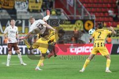 3. Liga; FC Ingolstadt 04 - Alemannia Aachen; Zweikampf Kampf um den Ball Lars Lokotsch (13, FCI) Gideon Jung (21 AA) Petros Bagalianis (2 AA)