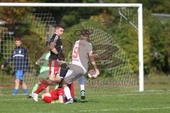 Kreisklasse - Saison 2024/25- TSV Gaimersheim II - SV Buxheim-  - Jordan Frey weiss Buxheim mit einer Torchance - Sebastian Hirschbeck Torwart Gaimersheim - Foto: Meyer Jürgen