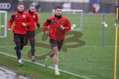 3. Liga; FC Ingolstadt 04 - Trainingsauftakt nach Winterpause; Lauf Challenge, vorne weg Felix Keidel (43, FCI) Niclas Dühring (18, FCI) Mattis Hoppe (2, FCI)