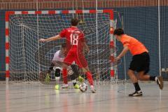 Hallenturnier MTV Ingolstadt - Saison 2025/26 - SV Zuchering - SV Kasing - Can Djedovic TW Kasing - Paul Wärmann rot Zuchering - Vleron Marevci orange KasingFoto: Meyer Jürgen