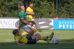 Kreisliga - Saison 2023/2024 - FC Gerolfing - FC Hitzhofen/Oberzell - Lukas Achhammer grün Gerolfing - Niclas Filser
 gelb Hitzhofen - Foto: Meyer Jürgen