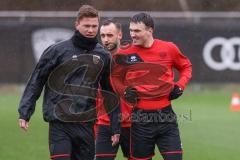 3. Liga; FC Ingolstadt 04 - Trainingsauftakt nach Winterpause; Sebastian Grönning (11, FCI) David Kopacz (29, FCI) Dennis Borkowski (7, FCI)