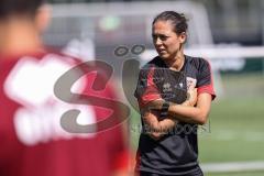 3. Liga; FC Ingolstadt 04 - Trainingsauftakt, erstes Training nach der Sommerpause; Cheftrainerin Sabrina Wittmann (FCI)