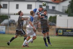 Kreisklasse - Saison 2026/27 - TSV Etting - SV Sandersdorf - Michael Belousow weiss Etting - Andreas Winkler #2 schwarz Sandersdorf - Foto: Meyer Jürgen