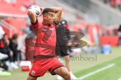 3. Liga; FC Ingolstadt 04 - SSV Jahn Regensburg; Einwurf Marcel Costly (22, FCI)