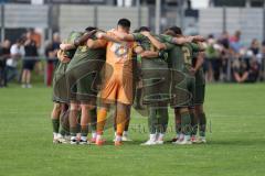 Toto - Pokal - Saison 2024/25 - TSV Lohr - FC Ingolstadt 04 -  Die Mannschaft bildet einen Kreis vor dem Spiel -  - XXXXX - Foto: Meyer Jürgen