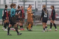 2. Bundesliga Frauen - Saison 2024/25 - FC Ingolstadt 04 Frauen - HSV -  Der 0:1 Führungstreffer durch - Baum Lisa weiss HSV - Torwart Anna-Lena Daum (Nr.22 - FCI Frauen) spricht mit ihren Mitspielerinnen unmittelbar nach dem Tor - Foto: Meyer Jürgen