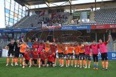 3.Liga - Saison 2023/2024 - SC Freiburg II - FC Ingolstadt 04 - die Spieler bedanken sich bei den Fans - jubel - Foto: Meyer Jürgen