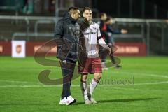 3. Liga; FC Viktoria Köln - FC Ingolstadt 04; Spiel ist aus Niederlage, hängende Köpfe 3:1 Gespräch Co-Trainer Patrick Schönfeld (FCI) Simon Lorenz (32, FCI)