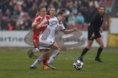 DFB -Pokal Frauen - Saison 2025/26 - FC Ingolstadt 04 Frauen - FC Bayern München - Naschenweng Katharina rot Bayern - Lea Wolski (Nr.5 - FC Ingolstadt Frauen I) - Foto: Meyer Jürgen