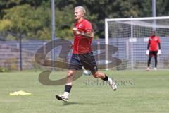 Bayernliga Nord - Saison 2024/25 - FC Ingolstadt 04 II - TSV Karlburg - Thomas Rausch (Nr.16 - FCI U21) beim warm machen - XXXXX - Foto: Meyer Jürgen