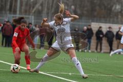 2. Bundesliga Frauen - Saison 2024/25 - FC Ingolstadt 04 Frauen - FC Bayern München - Kerstin Bogenschütz (Nr.6 - FCI Frauen) - Rintzner Paula rot München - Foto: Meyer Jürgen