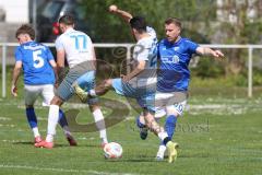 Kreisklasse - Saison 2025/26- TSV Großmehring - SV Oberstimm-  - Dardan Berisha blau Großmehring - Stefan Legler weiss Oberstimm - Foto: Meyer Jürgen