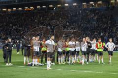 3. Liga; Arminia Bielefeld - FC Ingolstadt 04; Niederlage, hängende Köpfe Spieler bedanken sich bei den Fans Cheftrainerin Sabrina Wittmann (FCI) Lukas Fröde (34, FCI) Tim Heike (9, FCI) Moritz Seiffert (23, FCI) f11#Mladen Cvjetinovic (19, FCI) Dennis Bo