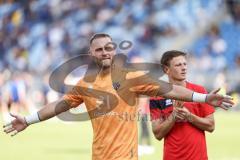 3. Liga; 1. FC Saarbrücken - FC Ingolstadt 04 - Sieg Jubel Freude Spieler bedanken sich bei den Fans,Torwart Marius Funk (1, FCI) Moritz Seiffert (23, FCI)