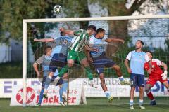 Landesliga - Saison 2025/26 - SV Manching - SV Cosmos Aystetten - Marcel Posselt (Nr.12 - SV Manching) - Raphael Marksteiner blau Aystetten - Niklas Frank TW Aystetten - Foto: Meyer Jürgen