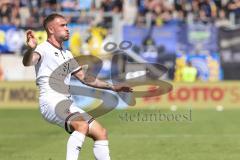 3. Liga; 1. FC Saarbrücken - FC Ingolstadt 04 - Max Dittgen (10, FCI) Freistoss