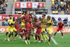 3. Liga; Alemannia Aachen - FC Ingolstadt 04; Ecke Marcel Costly (22, FCI) Yannick Deichmann (20, FCI) Gindorf Lars (23 AA)
