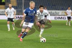 3. Liga; Arminia Bielefeld - FC Ingolstadt 04; Deniz Zeitler (38, FCI) Zweikampf Kampf um den Ball Oppie Louis (4 AB)