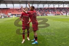 3. Liga; FC Ingolstadt 04 - SV Waldhof Mannheim; Tor Jubel Treffer Yann Sturm (7, FCI) Marcel Costly (22, FCI) setzt die Krone auf