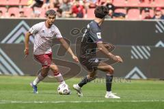 3. Liga; FC Ingolstadt 04 - VfL Osnabrück; Yann Sturm (7, FCI) Janotta Theo (20 VFL)