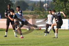 Bezirksliga - Saison 2025/26 - TSV Ober./Unterhaunstadt - VFR Garching - Leon Fellner schwarz Garching mit dem 0:1 Führungstreffer  - jubel - Foto: Meyer Jürgen