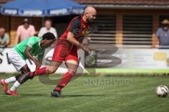 Kreisliga- Saison Saison 2026/27 -  Faniel Brhane grün Fatih - Mathias Habricht rot Kasing - Foto: Meyer Jürgen