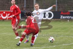 Kreisklasse - Saison 2025/26- Türk SV Ingolstadt - MTV Ingolstadt-  - Mykola Bilotserkivets weiss MTV - Arda Keskin rot Türkisch - Foto: Meyer Jürgen