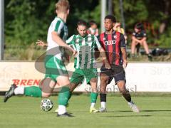 Landesliga - Freundschaftsspiel - Saison 2026/27 - SV Manching - FC Ingolstadt 04 II - Daniel Schweiger (Nr.11 - SV Manching) - Faris Hapi (Nr.4 - FCI II) - Foto: Meyer Jürgen