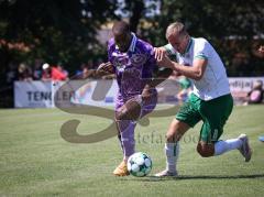 Testspiel - Saison 2026/27 - VFB Eichstätt - FC Ingolstadt 04 - Joseph Ganda (Nr.16 - FCI) - Daniel Hofrichter (Nr.8 - VFB Eichstätt) - Foto: Meyer Jürgen
