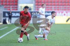 3. Liga; FC Ingolstadt 04 - SV Wehen Wiesbaden; Davide Sekulovic (33, FCI) Gillekens Jordy (27 SVWW)