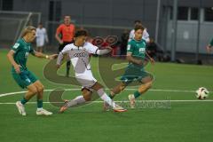 A-Junioren Bundesliga  - Saison 2024/25 - A-Junioren - FC Ingolstadt 04 - FC Augsburg - Arel Polat weiss FCI schiesst den 2:0 Führungstreffer - jubel  - Felix Meiser grün links Augsburg - Foto: Meyer Jürgen