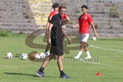 A-Junioren Bundesliga  - Saison 2024/25 - A-Junioren - FC Ingolstadt 04 - SSV Ulm - Wilko Bauer Trainer FCI beim warm machen - XXXXX - Foto: Meyer Jürgen