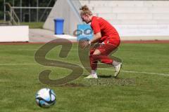 DFB - Pokal Frauen 1. Runde - Saison 2023/2024 - FC Ingolstadt 04 - FC Carl Zeiss Jena - Nina Penzkofer (Nr.13 - FCI Frauen) vergibt eine Torchance - Metzner Anika blau Jena - enttäuscht - Foto: Meyer Jürgen