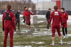 3. Liga - Saison 2025/26 - FC Ingolstadt 04 - Trainingsauftakt nach der Winterpause - Warm machen - Linus Rosenlöcher (Nr.19 - FCI) - Foto: Meyer Jürgen