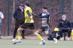 Freundschaftsspiel - Saison 2025/26 - TSV Ober./Unterhaunstadt -  TSV Neustadt  - Matthias Brandl gelb Neustadt - Angelo Boharu grau Oberh.stadt - Foto: Meyer Jürgen