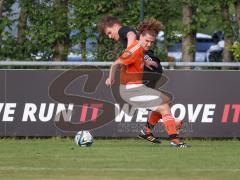 Relegation zur Kreisklasse - Saison 2025/26 - TSV Gaimersheim II - SC Irgertsheim  - Jan Jahnsmüller schwarz Gaimersheim  - Benedikt Klotzbücher orange Irgertsheim - Foto: Meyer Jürgen