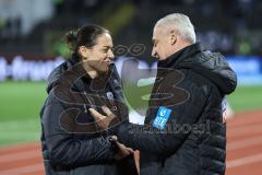3. Liga; SSV Ulm - FC Ingolstadt 04; Cheftrainerin Sabrina Wittmann (FCI) Cheftrainer Pavel Dotchev (Ulm) vor dem Spiel