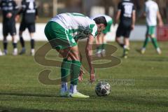 Landesliga - Saison 2025/26 - SV Manching - TSV Schwabmünchen - Leon Peric (Nr.20 - SV Manching) legt sich den Ball zurecht - XXXXX - Foto: Meyer Jürgen