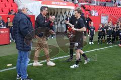 3. Liga - Saison 2024/25 - FC Ingolstadt 04 - SV Wehen Wiesbaden - Karl Meier - Moritz Seiffert (Nr.23 - FCI) - Verabschiedung  - XXXXX - Foto: Meyer Jürgen