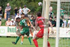 Toto-Pokal; SV Manching - FC Ingolstadt 04; Arian Llugiqi (25, FCI) Zweikampf Kampf um den Ball Flanke Thomas Obermeier (SVM) Daniel Spieß (SVM)