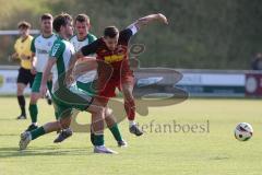 Freundschaftsspiel- Saison 2025/26- SV Kasing - FC Geisenfeld-  - Patrick Rzepka rot Kasing - Michael Spenger grün Geisenfeld - Foto: Meyer Jürgen