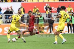 3. Liga; Alemannia Aachen - FC Ingolstadt 04; Zweikampf Kampf um den Ball Marcel Costly (22, FCI) Meyer Felix (4 AA)